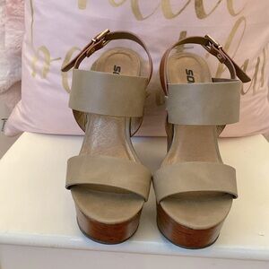 SODA Wedges - Taupe and Brown with Gold Details